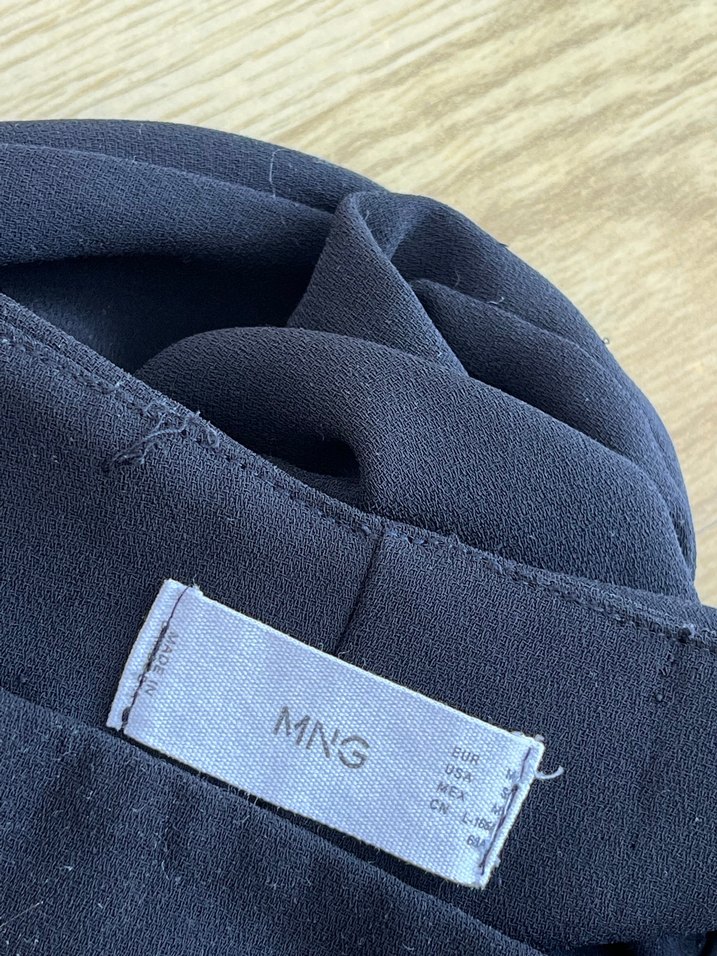 Siyah Kadın Midi Kumaş Pantolon - Görsel 4