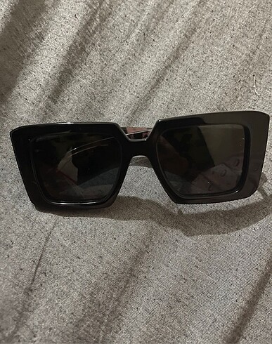 Prada gözlük