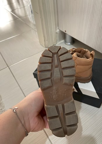 26 Beden Bej Erkek Çocuk Kemerli Bot