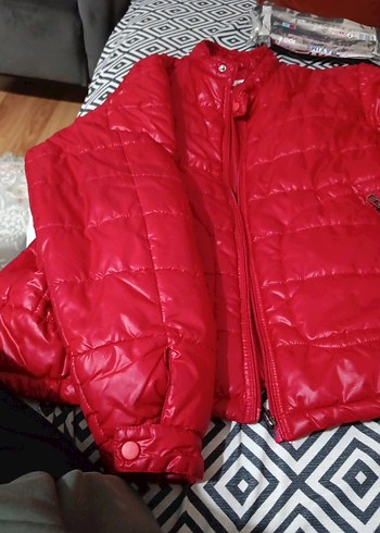Kırmızı Parlak erkek mont yenii - Görsel 2