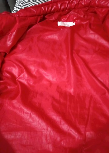 Kırmızı Parlak erkek mont yenii - Görsel 4