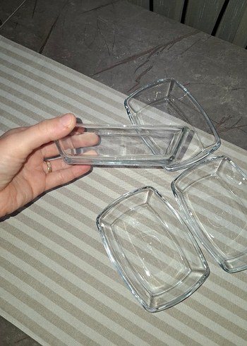 Vintage Tarzda Dört Parça Cam Tabak - Görsel 2