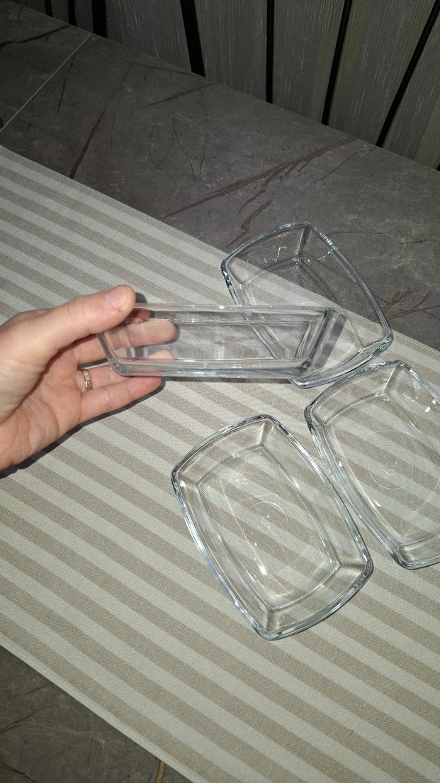 Vintage Tarzda Dört Parça Cam Tabak - Görsel 2