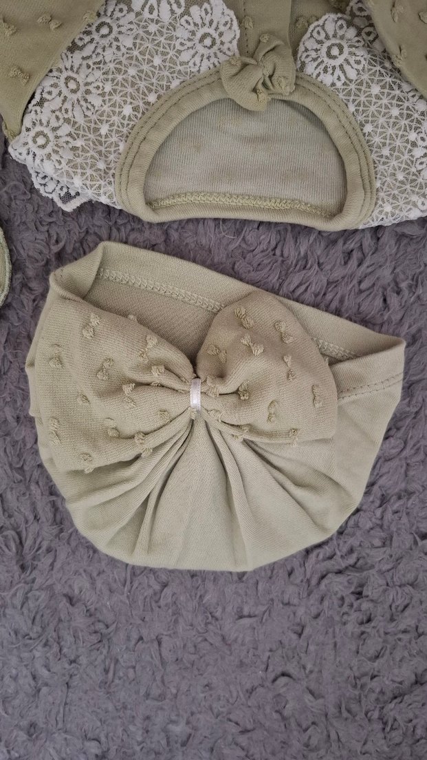 Dantel Detaylı Yeşil Bebek Hastane Kıyafeti - Görsel 4