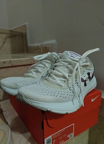 Under Armour  - Görsel 3