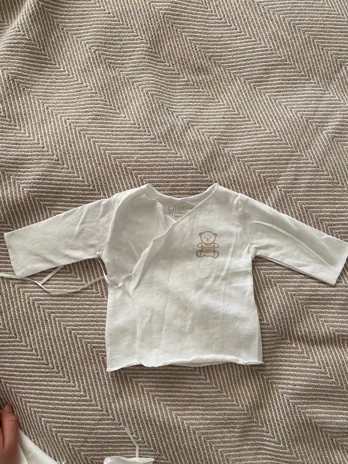 Bebek Erkek Beyaz Nakışlı Keten Hastane Kıyafeti - Görsel 2