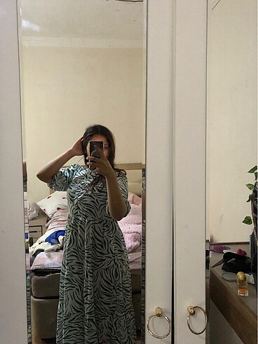 Balon kol midi elbıse