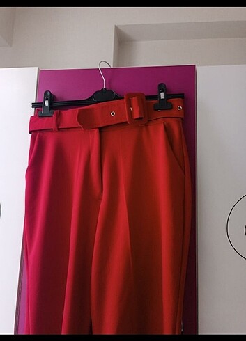 Kırmizi İspanyol paça pantolon 