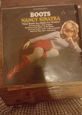 Nancy Sinatra Boots LP orijinal ilk baskı - Görsel 2