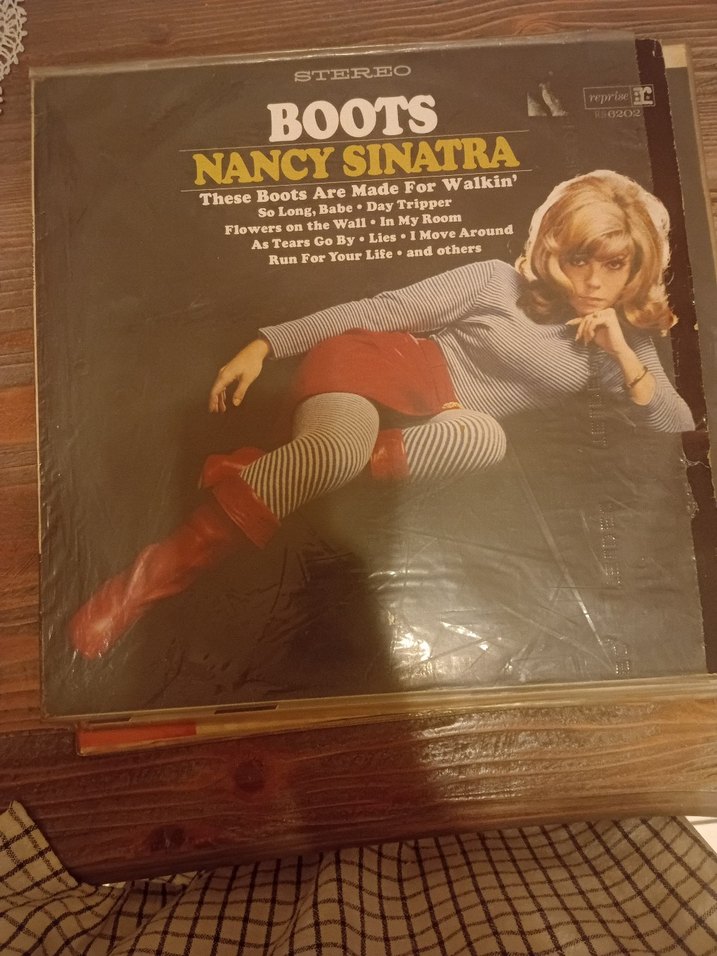 Nancy Sinatra Boots LP orijinal ilk baskı - Görsel 2