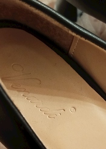 36 Beden Siyah Minimalist Stiletto Topuklu Kadın Ayakkabı ( 36 numara)