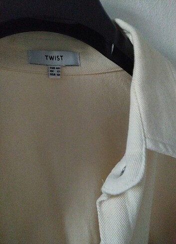 l Beden Twist slogan gömlek ceket