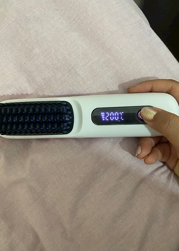 Dijital Ekranlı Beyaz Saç Düzleştirici - Görsel 2