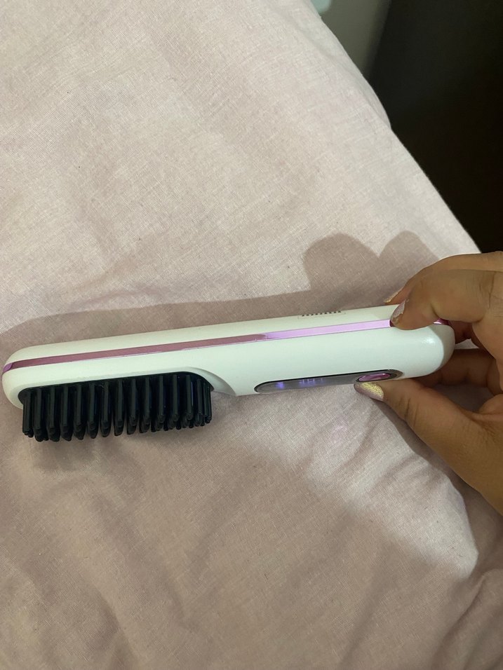 Dijital Ekranlı Beyaz Saç Düzleştirici - Görsel 3