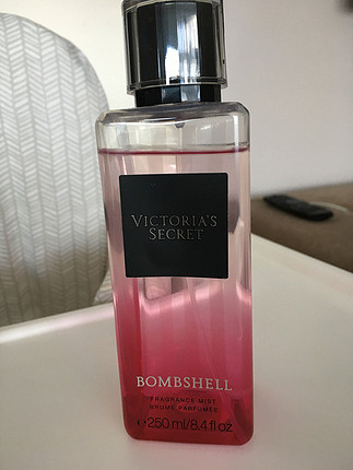Victoria's Secret Bombshell Vücut Spreyi 250ml