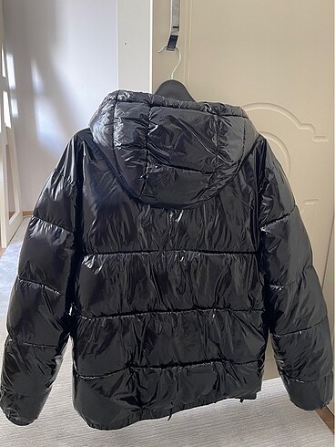 Zara Zara lacivert parlak mont