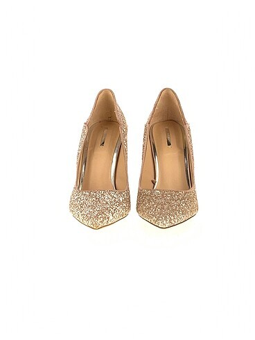 38 Beden Bershka Stiletto %70 İndirimli.