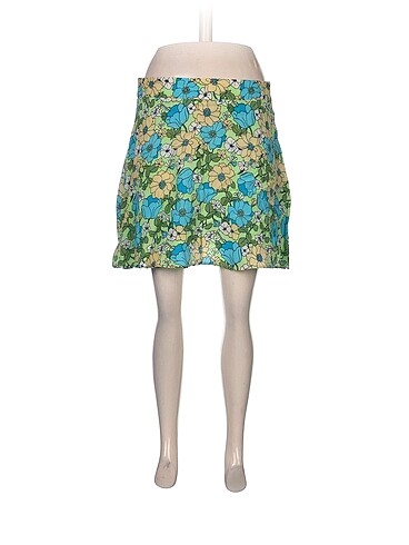 Stradivarius Mini Şort %70 İndirimli.