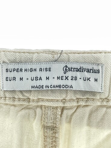 Stradivarius Jean / Kot Şort %70 İndirimli. - Görsel 4