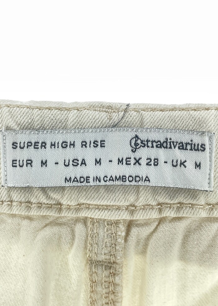 Stradivarius Jean / Kot Şort %70 İndirimli. - Görsel 4