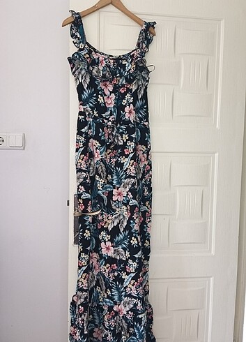 LC Waikiki Askılı elbise