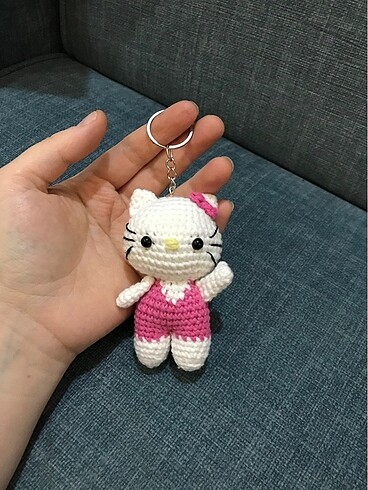 Hello kitty amigurumi anahtarlık