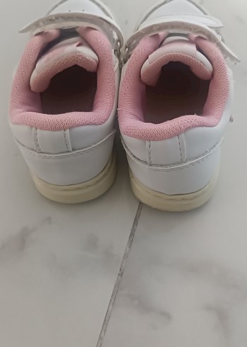 24 Beden Kız Çocuk Beyaz-Pembe Spor Ayakkabı