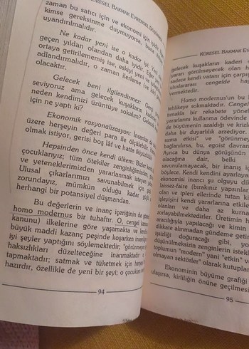 Küresel Bakmak Evrensel Düşünmek Kitabı - Görsel 3
