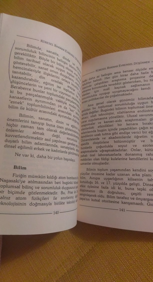 Küresel Bakmak Evrensel Düşünmek Kitabı - Görsel 4