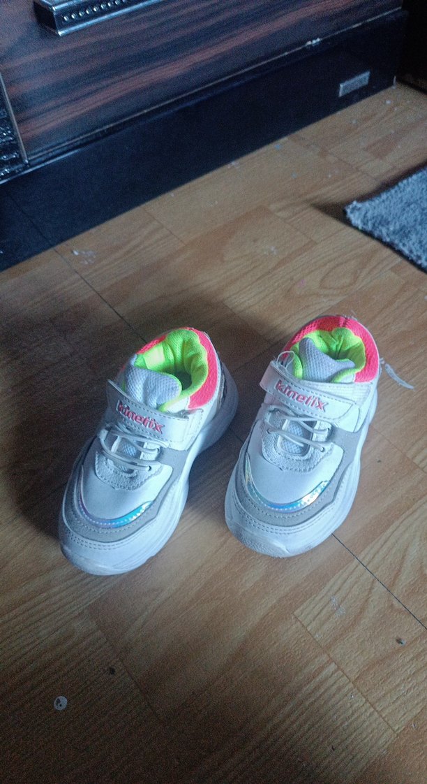 Kinetix Renkli Bağcıksız Kız Çocuk Spor Ayakkabı - Görsel 3