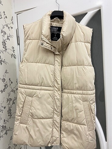 Stradivarius yelek bej renk