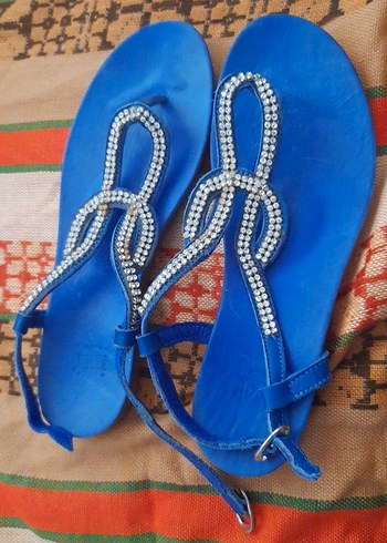 inci Mavi Boncuklu Dolgu Topuklu Kadın Sandalet