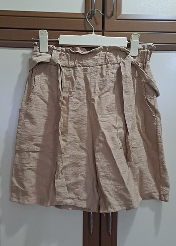 Kadın Bej Kemerli Mini Şort