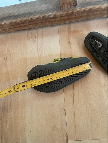 20 Beden gri Renk Nikeee