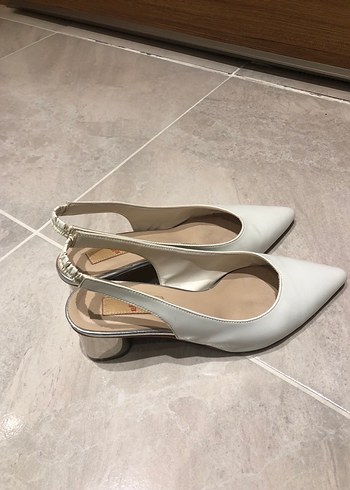 Elle beyaz Topuklu  Ayakkabı - Görsel 2