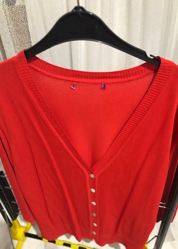 Düğmeli Kırmızı Midi Kadın Hırka - Görsel 3