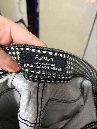 36 Beden bershka kareli pant.