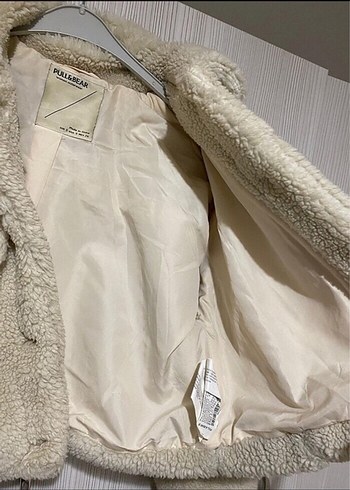 Pull and Bear Kürklü Beyaz Mini Kısa Kadın Kaban