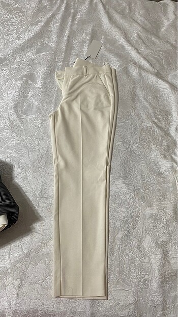 Kırık beyaz kumaş pantolon - Görsel 3