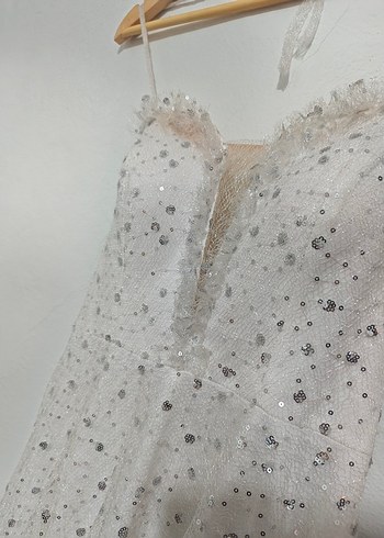 Straplez Uzun Beyaz A-Line Gelinlik - Görsel 4