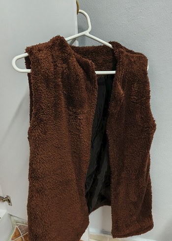 Kahverengi Kürklü Kolsuz Kadın Kaban - Görsel 3