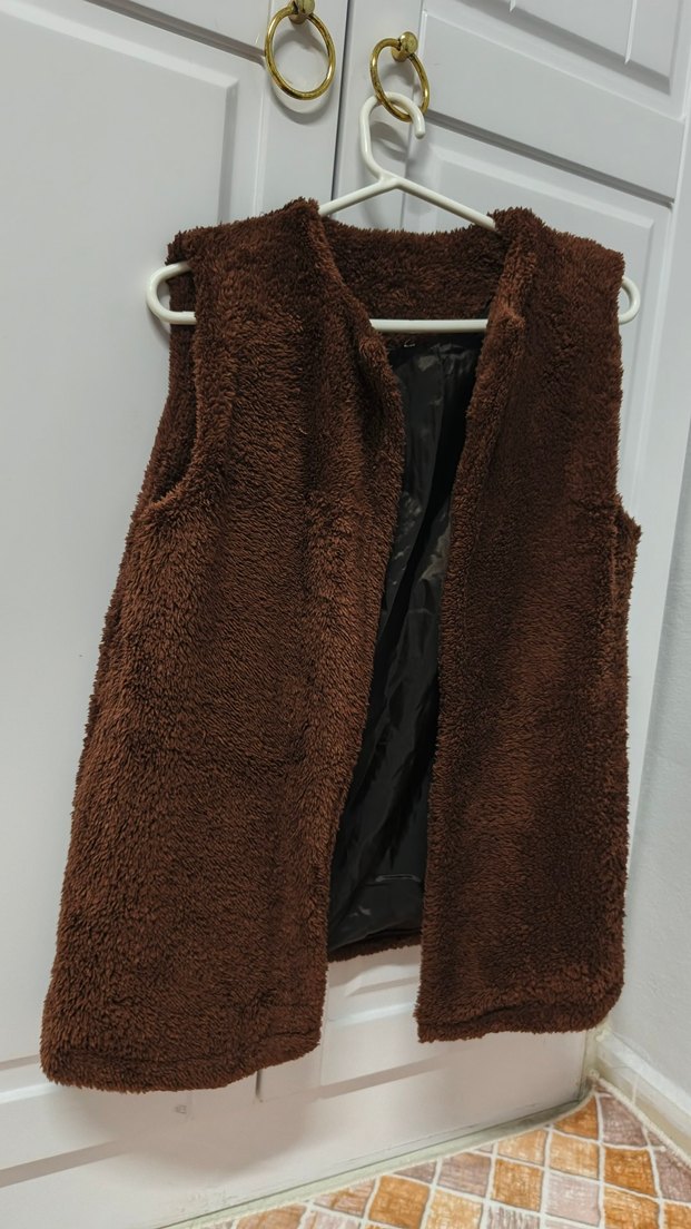 Kahverengi Kürklü Kolsuz Kadın Kaban - Görsel 5