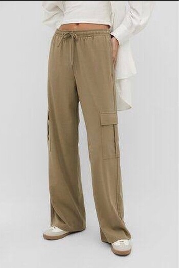 Stradivarius Stradivarıus Şık dökümlü kargo pantalon