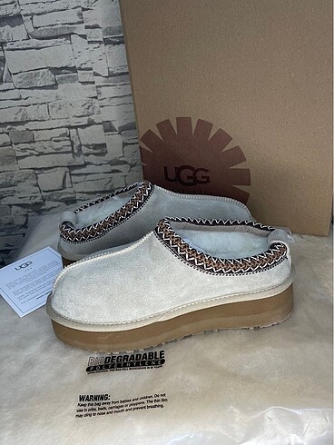 38 Beden Tazz UGG Bej