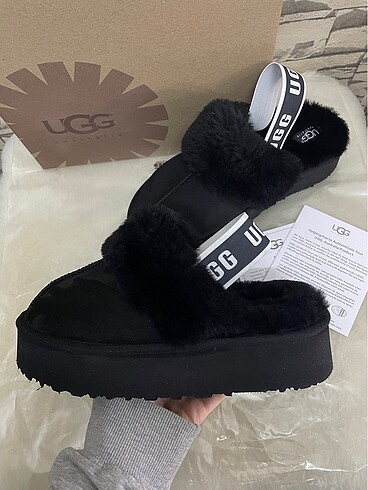 38 Beden Funkette UGG Siyah