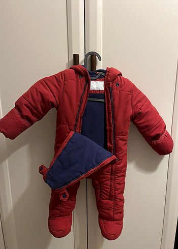 Kırmızı Bebek Tulumu - Görsel 2