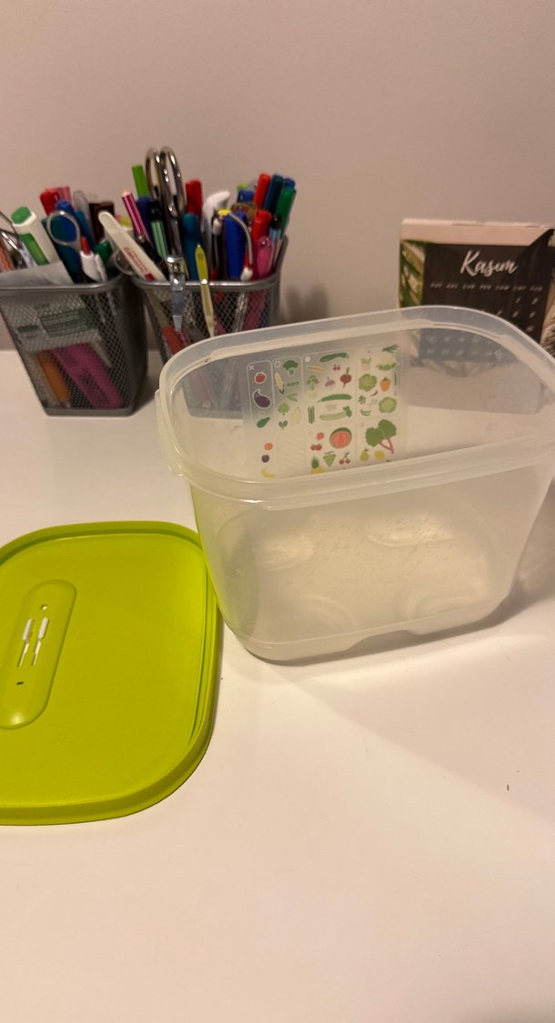 Tupperware sera 1.8 dikey Yeşil Kapaklı Plastik Saklama Kabı - Görsel 4