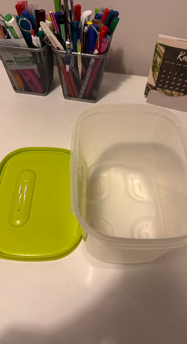 Tupperware sera 1.8 dikey Yeşil Kapaklı Plastik Saklama Kabı - Görsel 3