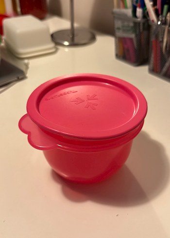 Pembe Tupperware Saklama Kabı - Görsel 2
