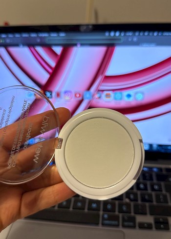 Wet n Wild Barefocus Aydınlatıcı Pudra - Görsel 3